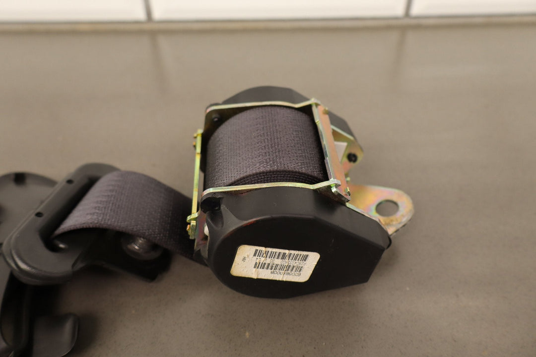 2005 Chevy C6 Corvette Coupe Right Passenger Seat Belt Retractor *Tested*
