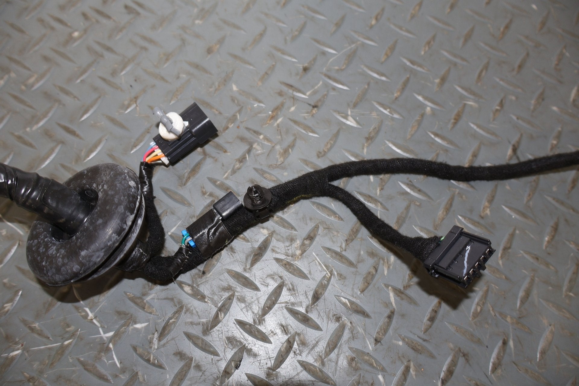 2005 Chevy C6 Corvette Front Left LH Driver Door Wiring Harness OEM (21K Miles)