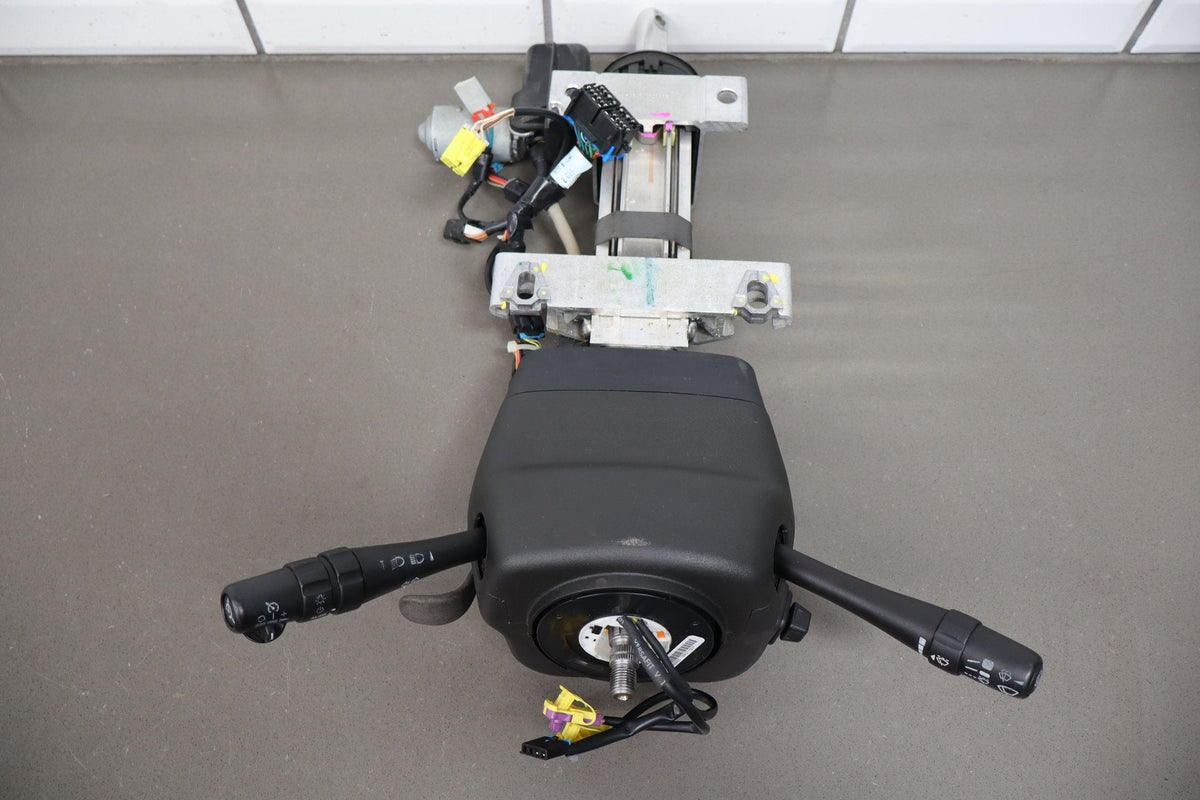 2005 Chevy Corvette C6 Automatic Steering Column Assembly w/ Telescopic Tilt