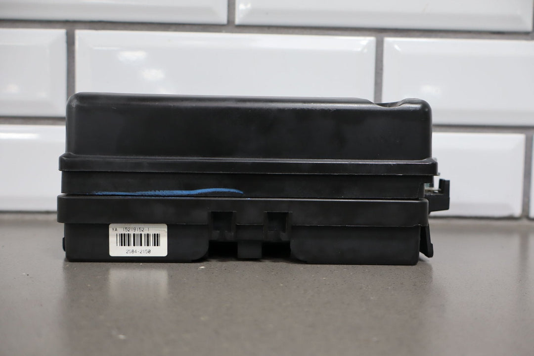 2005 Chevy SSR Cabin Fuse Relay Junction Box W/Cover