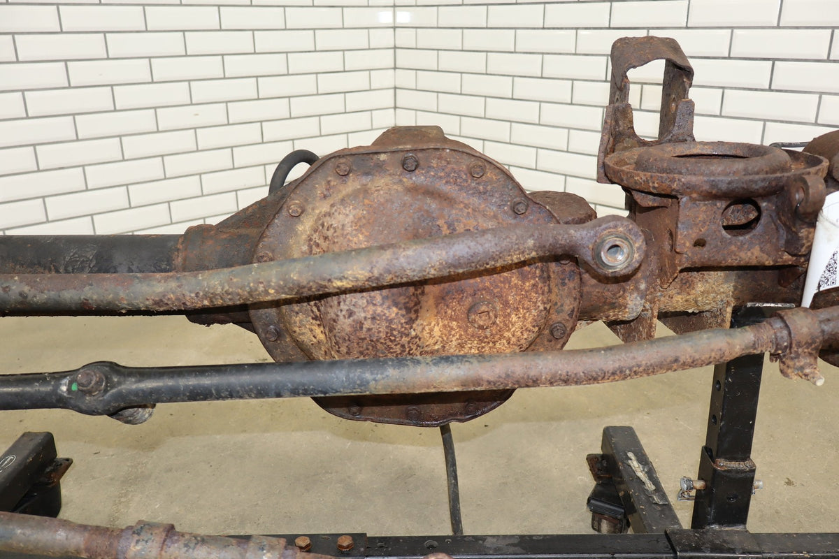 2005 Dodge Ram 2500 4WD Front Axle 3.73 05086716AA