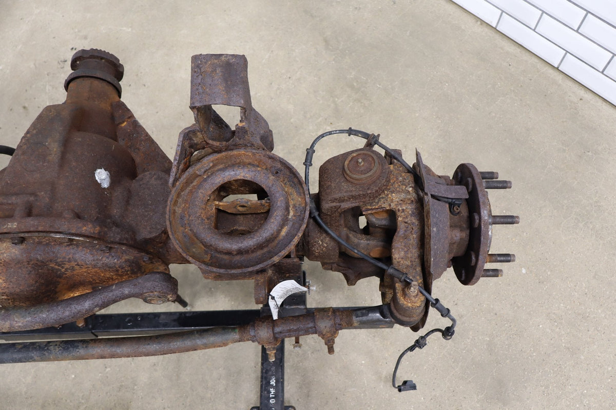 2005 Dodge Ram 2500 4WD Front Axle 3.73 05086716AA