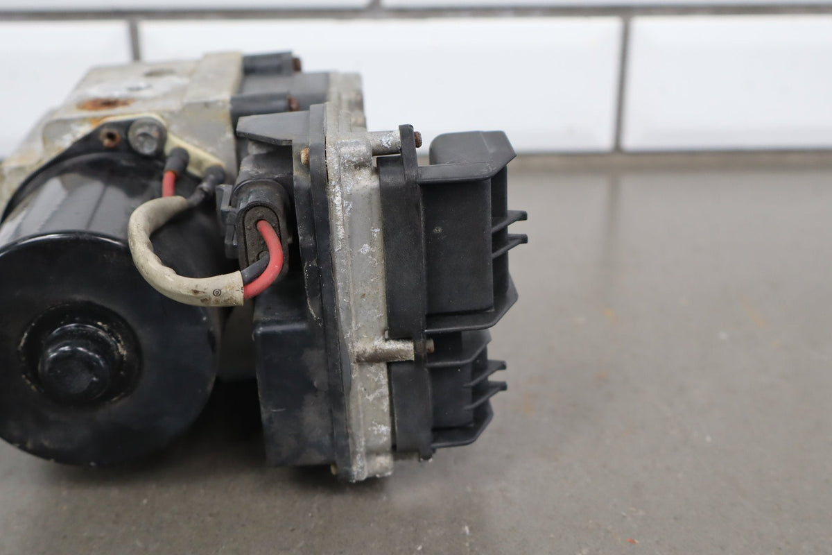 2005 Dodge Ram 2500 ABS Pump Module 52121408AD