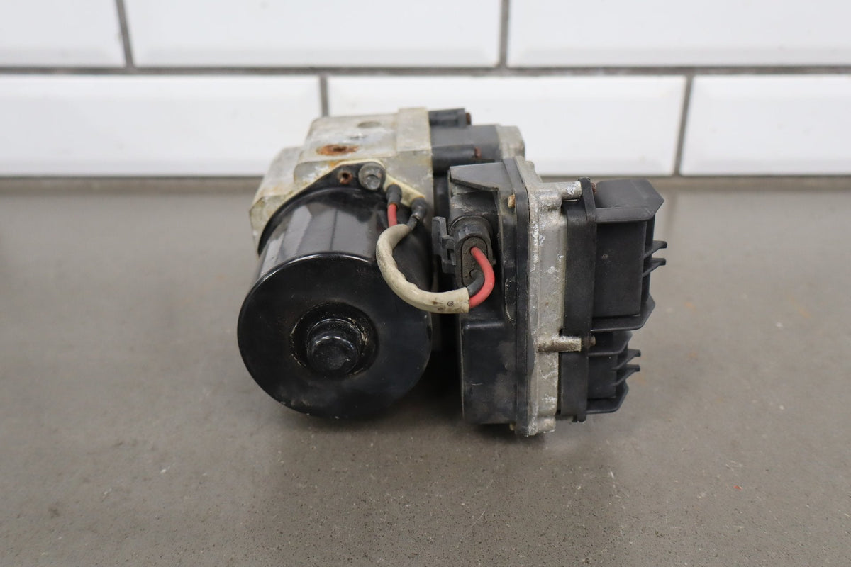 2005 Dodge Ram 2500 ABS Pump Module 52121408AD