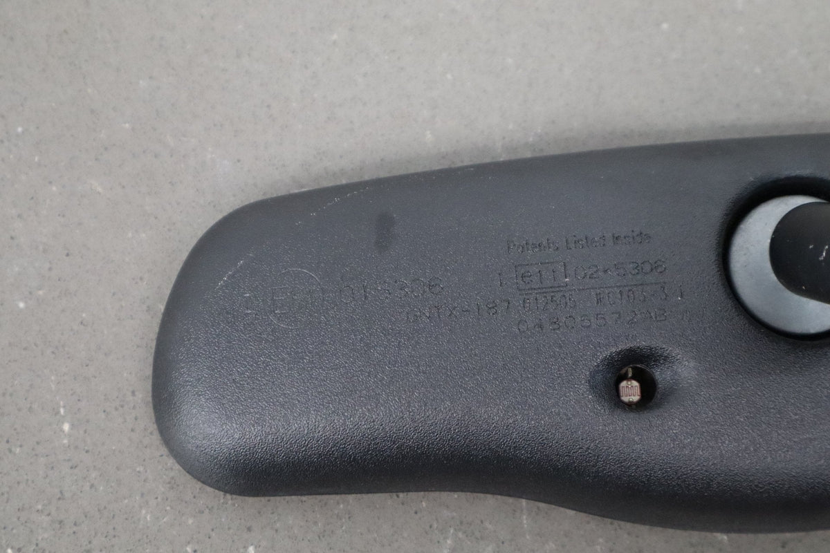 2005 Dodge Ram 2500 Auto Dimming Rear View Mirror OEM
