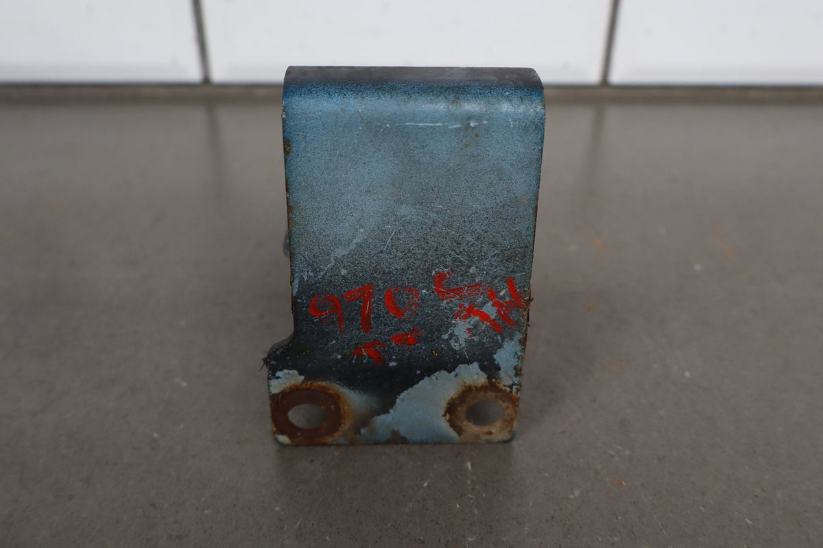2005 Dodge Ram 2500 Lower Radiator Support Brackets