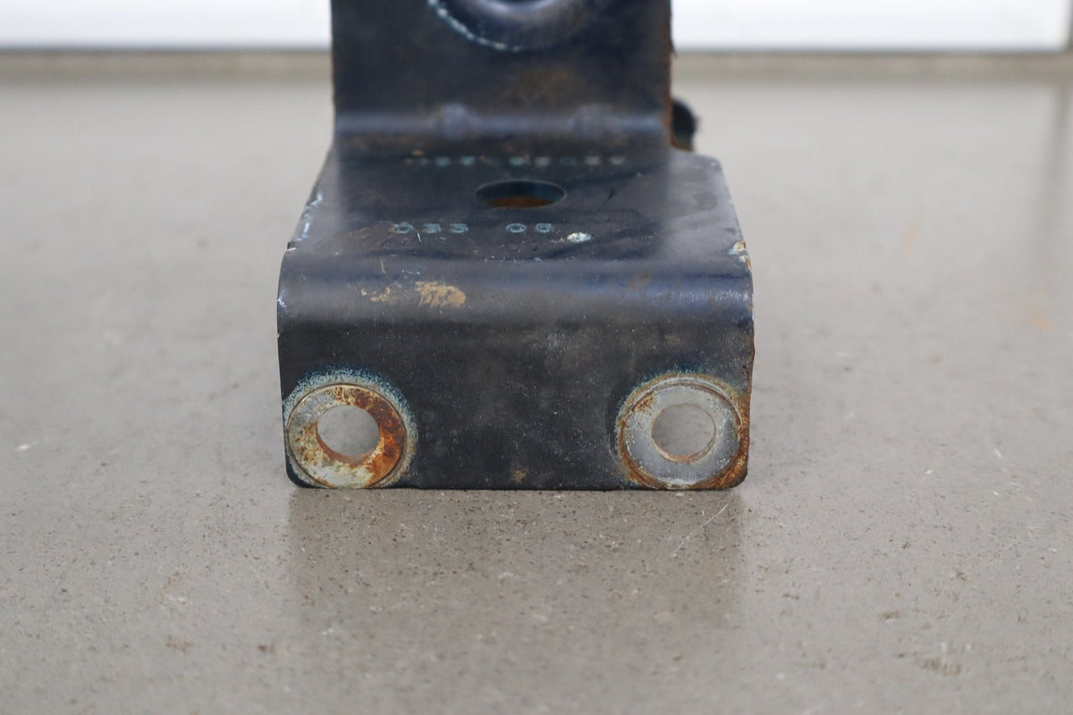 2005 Dodge Ram 2500 Lower Radiator Support Brackets