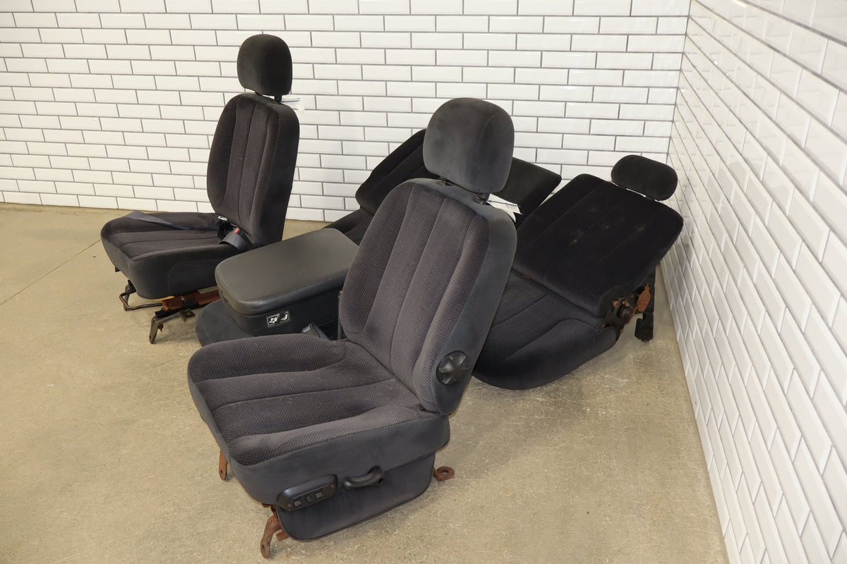 2005 Dodge Ram 2500 Quad Cab Cloth Seat Set Dark Slate DV