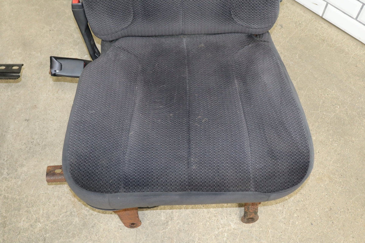 2005 Dodge Ram 2500 Quad Cab Cloth Seat Set Dark Slate DV