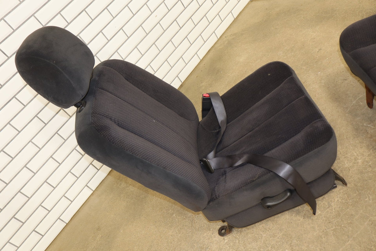 2005 Dodge Ram 2500 Quad Cab Cloth Seat Set Dark Slate DV