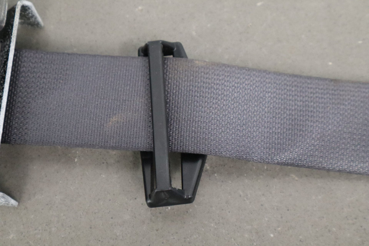 2005 Dodge Ram 2500 RH Front Seat Belt Dark Slate DV