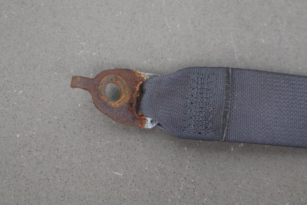 2005 Dodge Ram 2500 RH Front Seat Belt Dark Slate DV