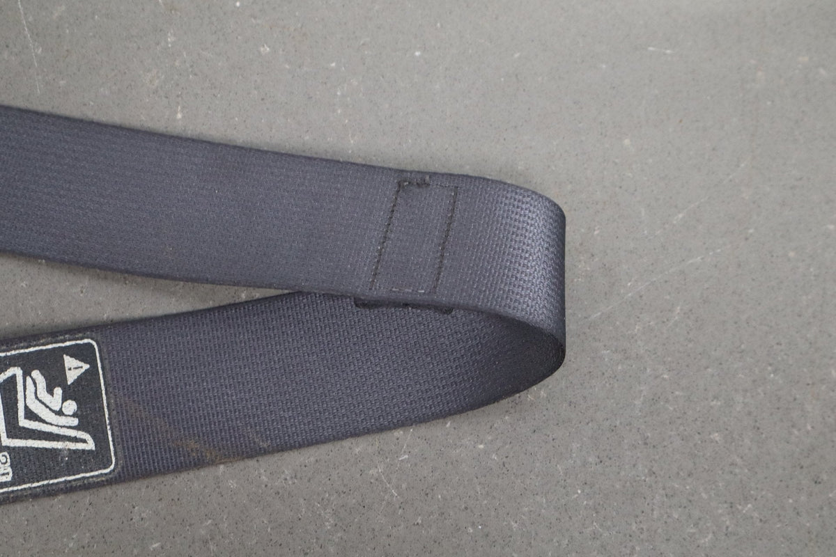 2005 Dodge Ram 2500 RH Front Seat Belt Dark Slate DV