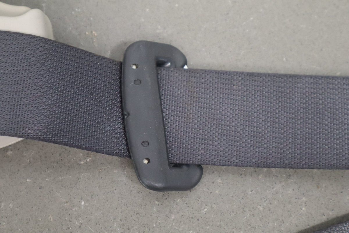 2005 Dodge Ram 2500 RH Front Seat Belt Dark Slate DV