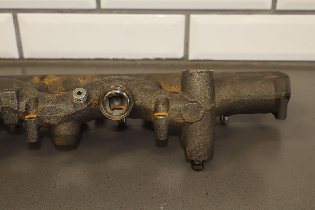 2005 Ford 6.0 Powerstroke Pair Left Right Fuel Injector Rails OEM