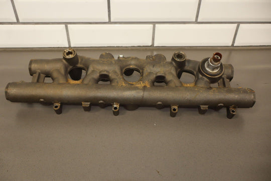 2005 Ford 6.0 Powerstroke Pair Left Right Fuel Injector Rails OEM