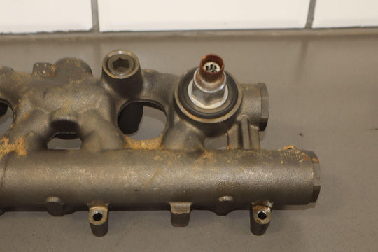 2005 Ford 6.0 Powerstroke Pair Left Right Fuel Injector Rails OEM