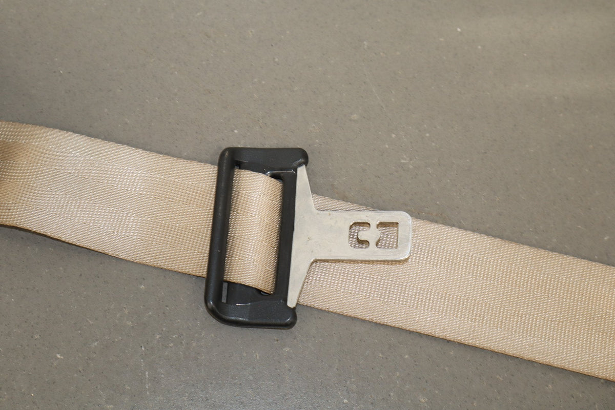 2005 Ford F-250 Super Duty Crew Cab Right Rear Seat belt Pebble AQ
