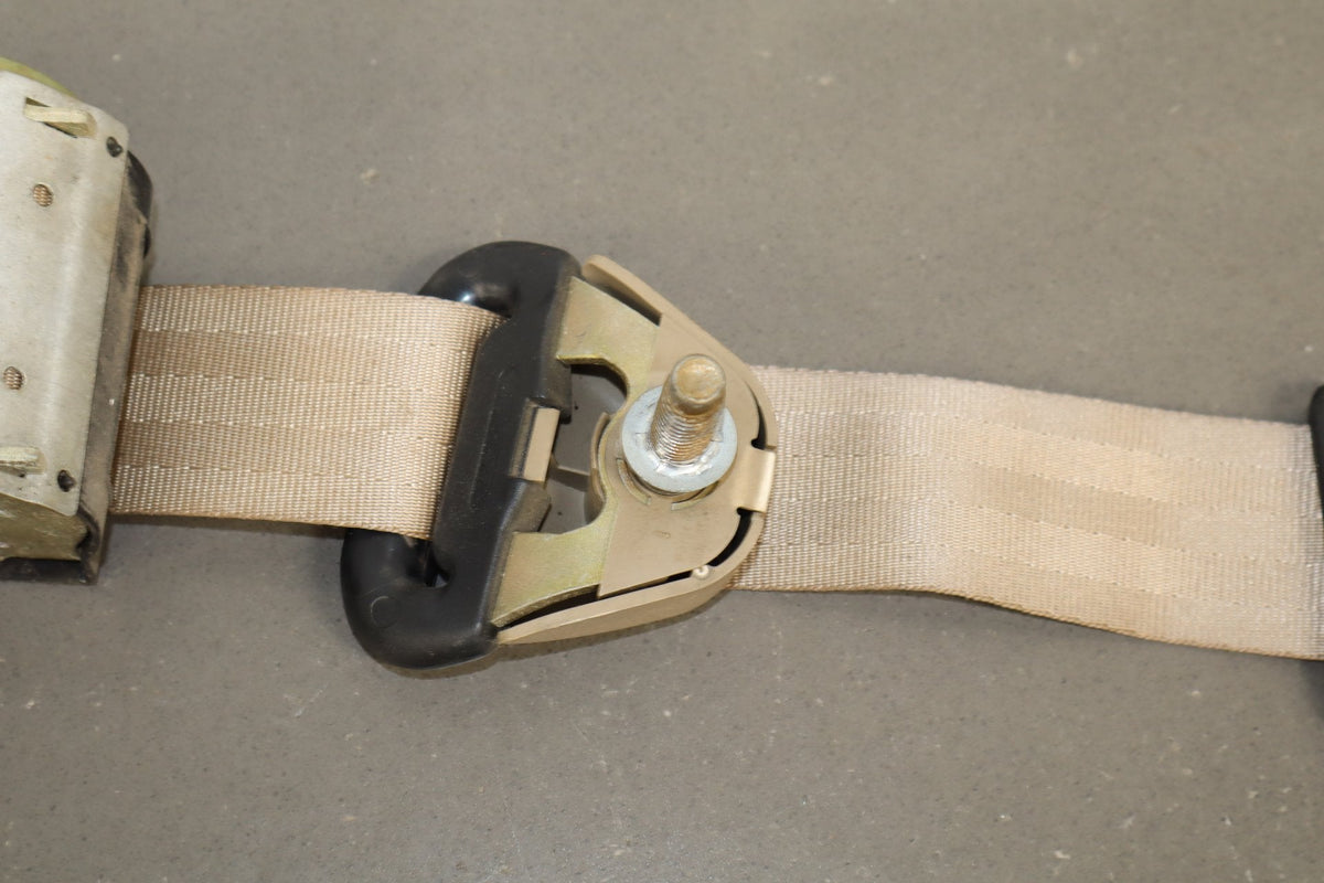 2005 Ford F-250 Super Duty Crew Cab Right Rear Seat belt Pebble AQ