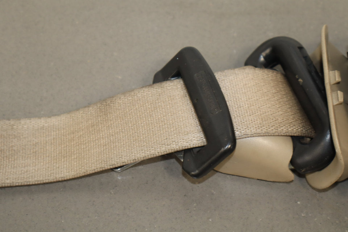 2005 Ford F-250 Super Duty Lariat Left Front Seat Belt Pebble AQ