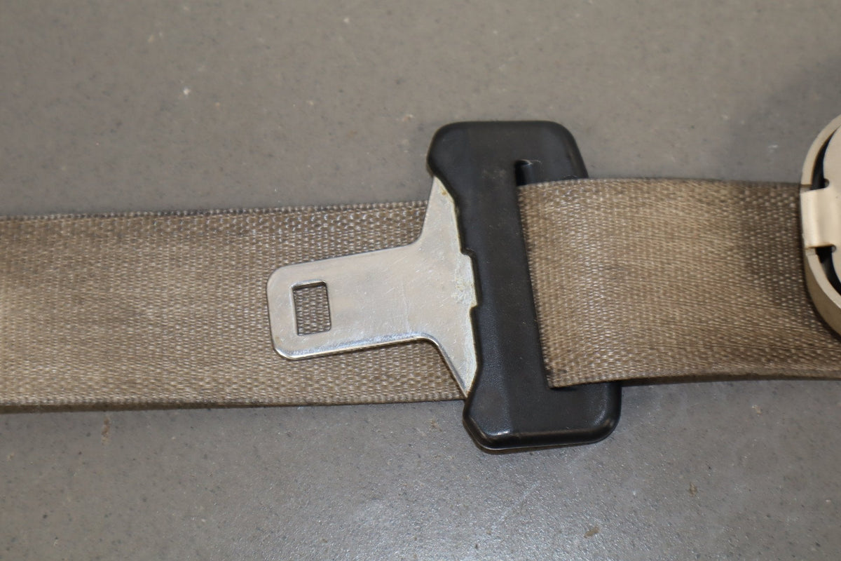 2005 Ford F-250 Super Duty Lariat Left Front Seat Belt Pebble AQ