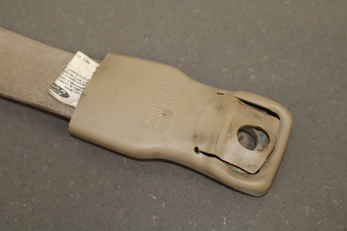 2005 Ford F-250 Super Duty Lariat Left Front Seat Belt Pebble AQ