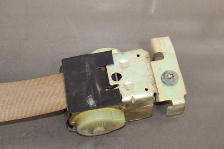 2005 Ford F-250 Super Duty Lariat Left Rear Seat Belt Pebble AQ