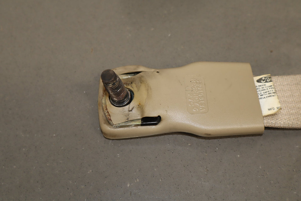 2005 Ford F-250 Super Duty Lariat Right Front Seat Belt Pebble AQ