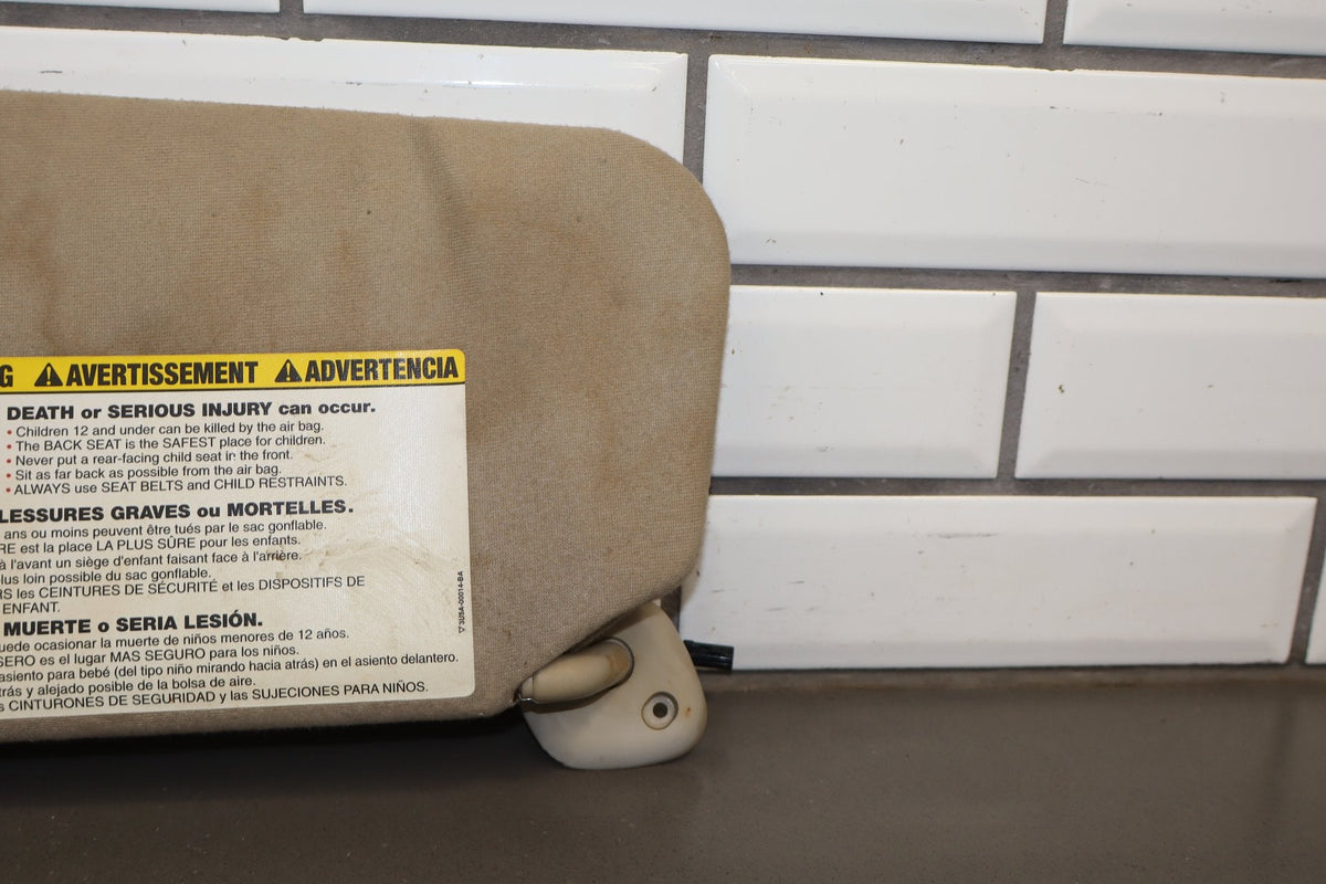 2005 Ford F-250 Super Duty Lariat Sun Visor Pair Left/Right Pebble AQ