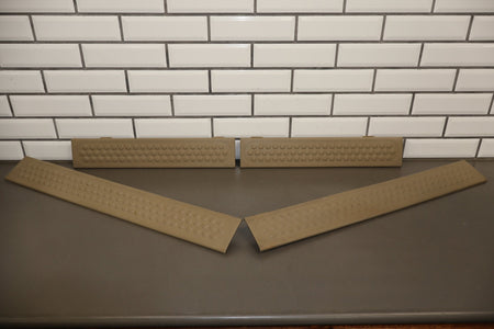 2005 Ford F-250 Super Duty Pickup Crew Cab Set x4- Sill Plates Pebble (AQ)
