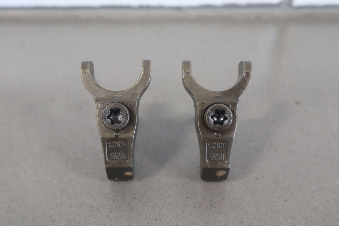 2005 Ford F250 6.0 Powerstroke OEM Fuel Injector Hold Downs (8)