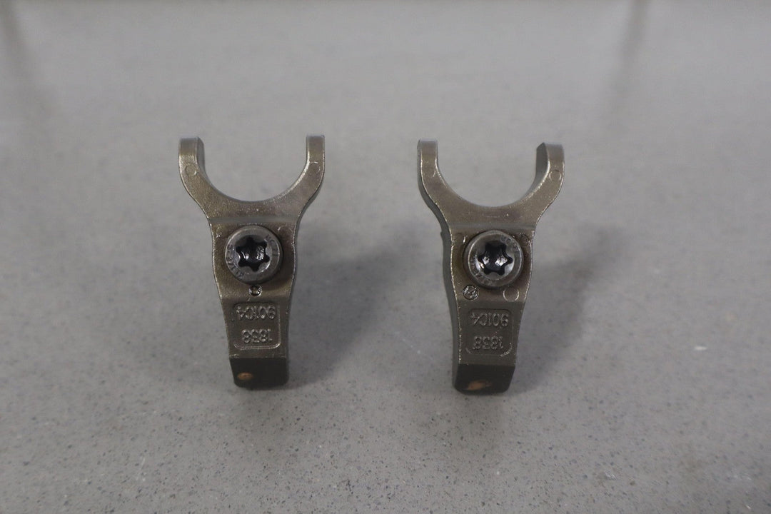 2005 Ford F250 6.0 Powerstroke OEM Fuel Injector Hold Downs (8)