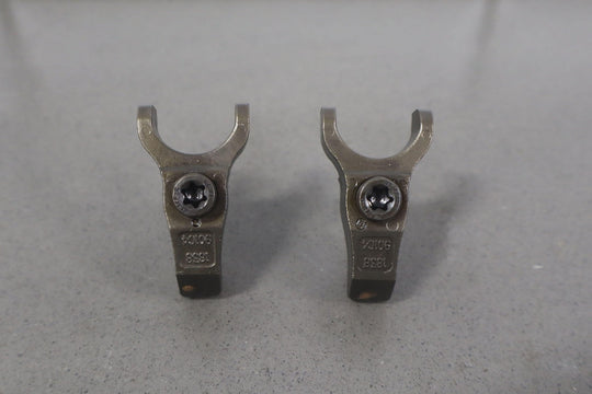 2005 Ford F250 6.0 Powerstroke OEM Fuel Injector Hold Downs (8)