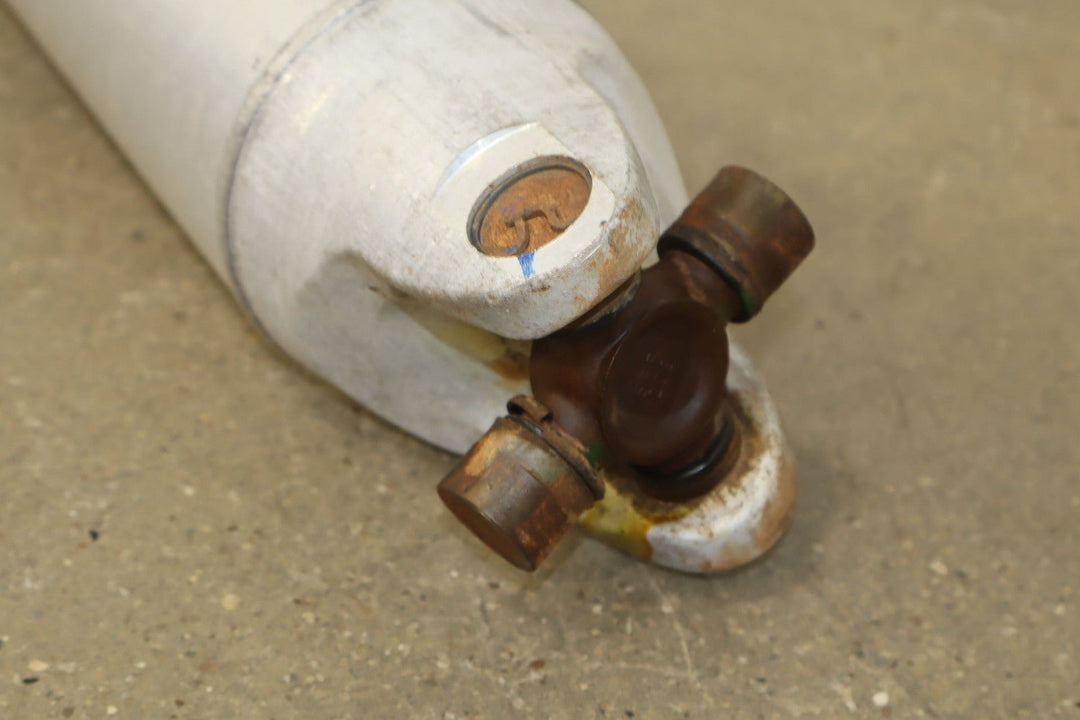 2005 GMC Sierra 2500 Aluminum Rear Drive Shaft