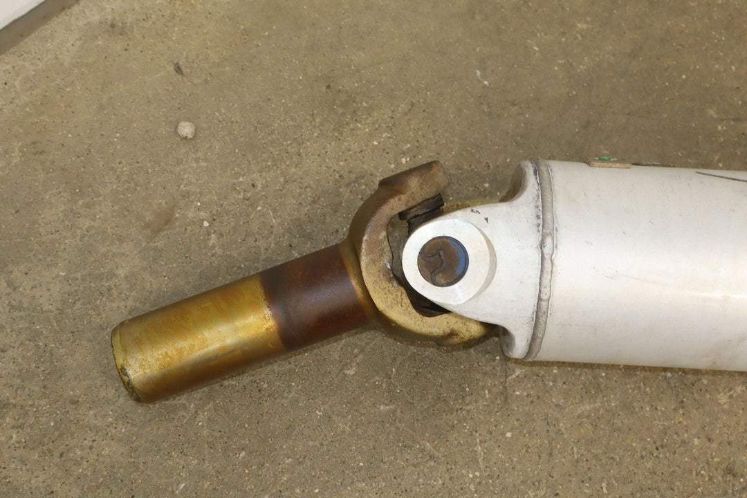 2005 GMC Sierra 2500 Aluminum Rear Drive Shaft