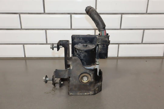 2005 GMC Yukon Denali ABS Pump Module Assembly 19368153 Genuine
