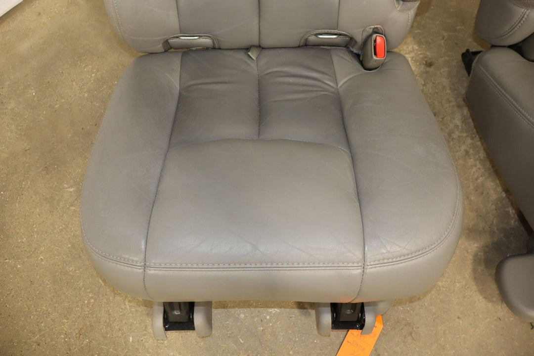 2005 GMC Yukon Denali SWB 2nd Row Captains Chairs Stone Gray