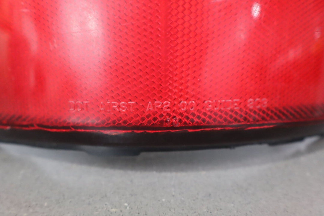 2005 GMC Yukon GMT800 Tail Light Set Left Right OEM