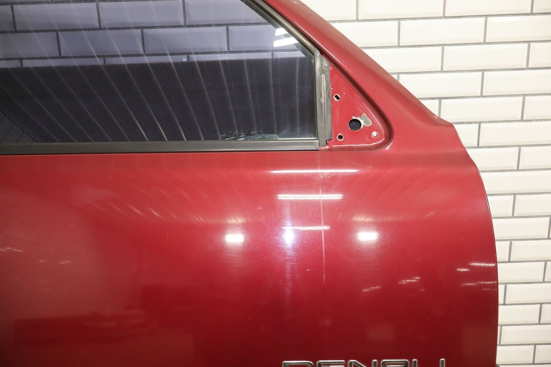 2005 GMC Yukon Right Front Door Red 63U 15017224