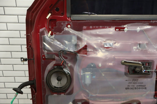 2005 GMC Yukon Right Front Door Red 63U 15017224
