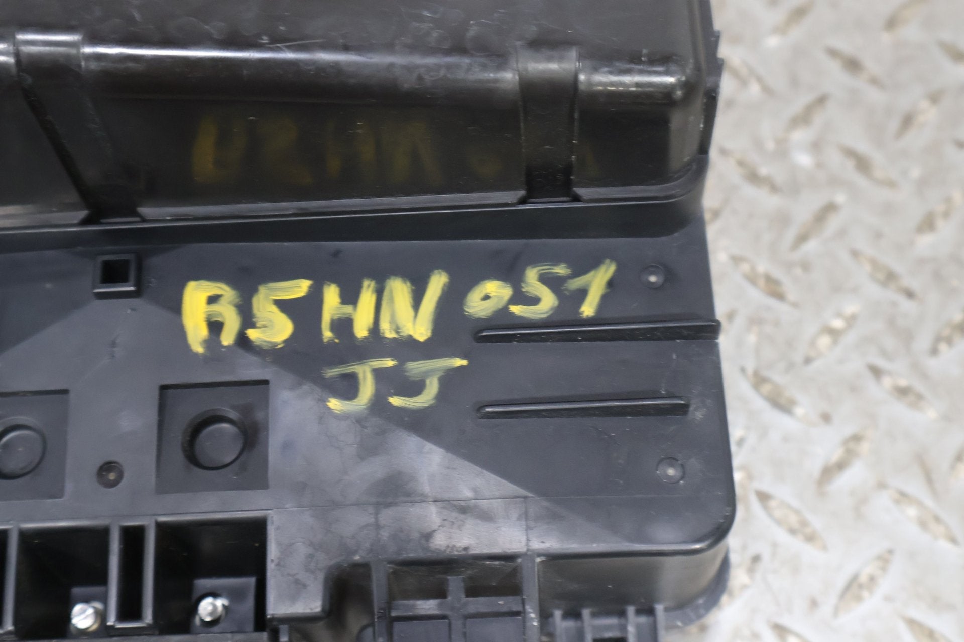 2005 Honda S2000- Engine Fuse Box