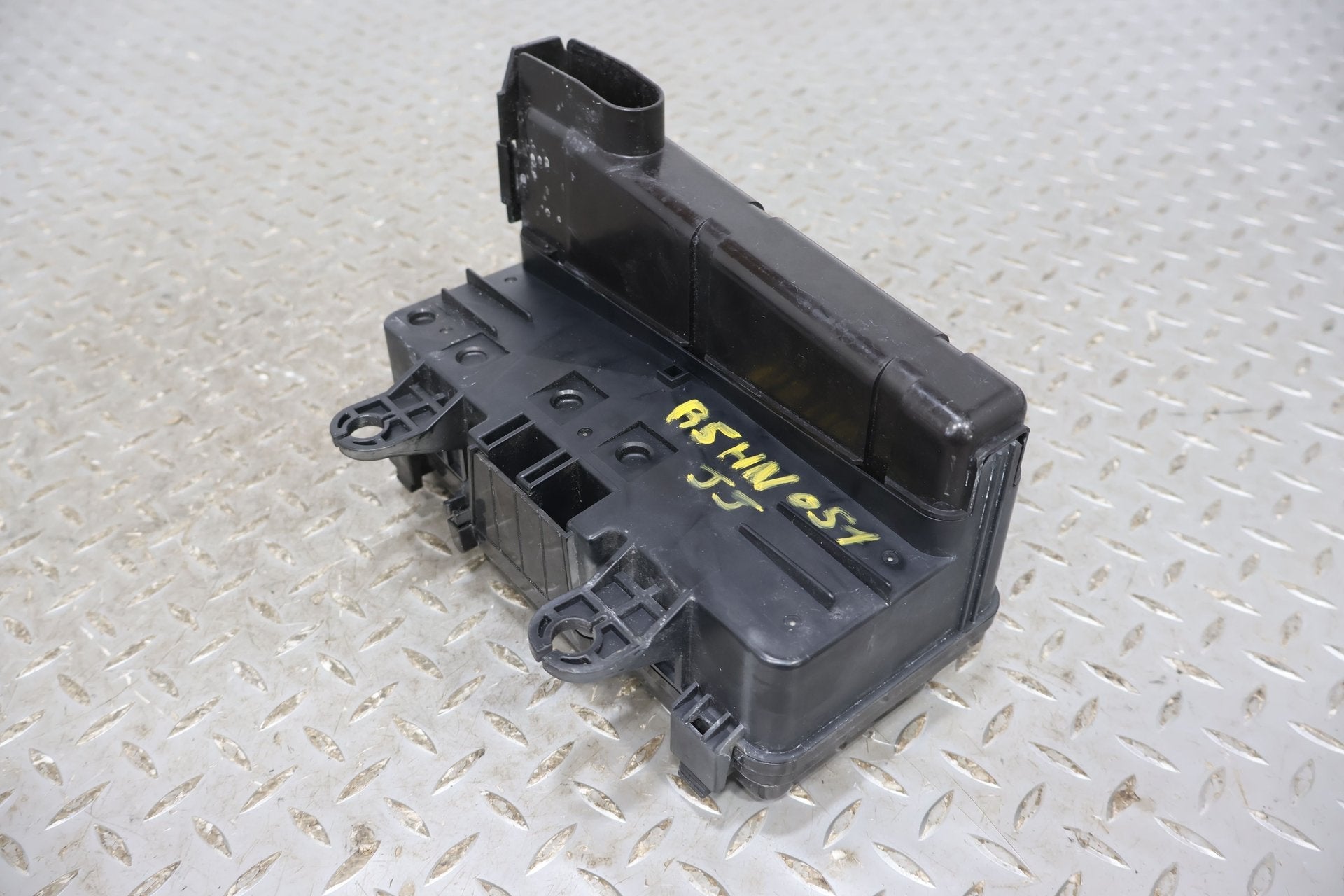 2005 Honda S2000- Engine Fuse Box