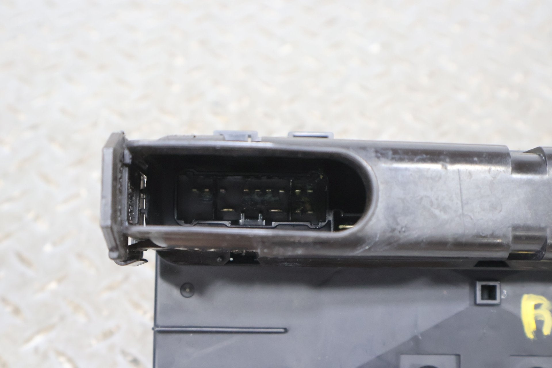 2005 Honda S2000- Engine Fuse Box