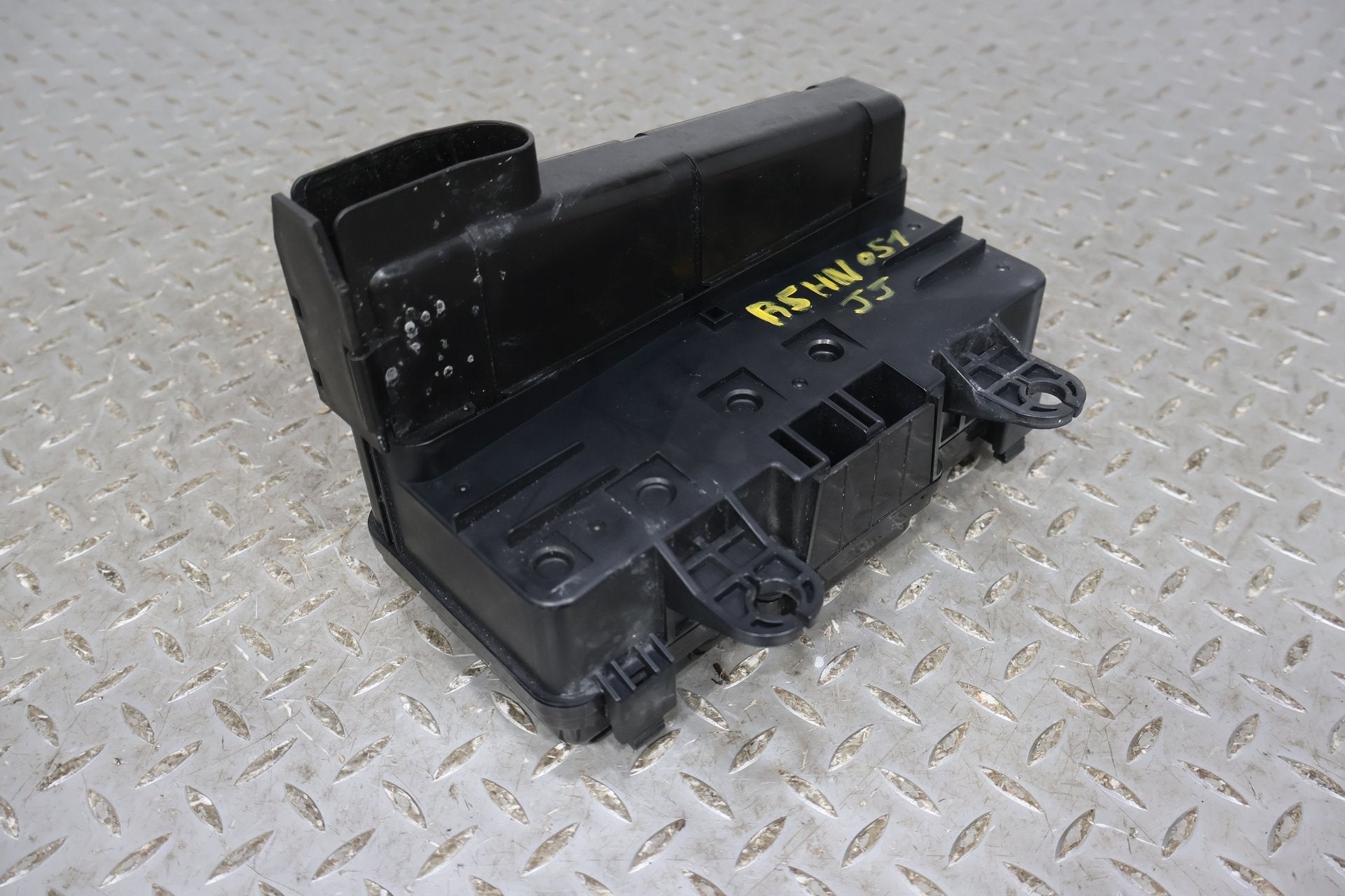 2005 Honda S2000- Engine Fuse Box