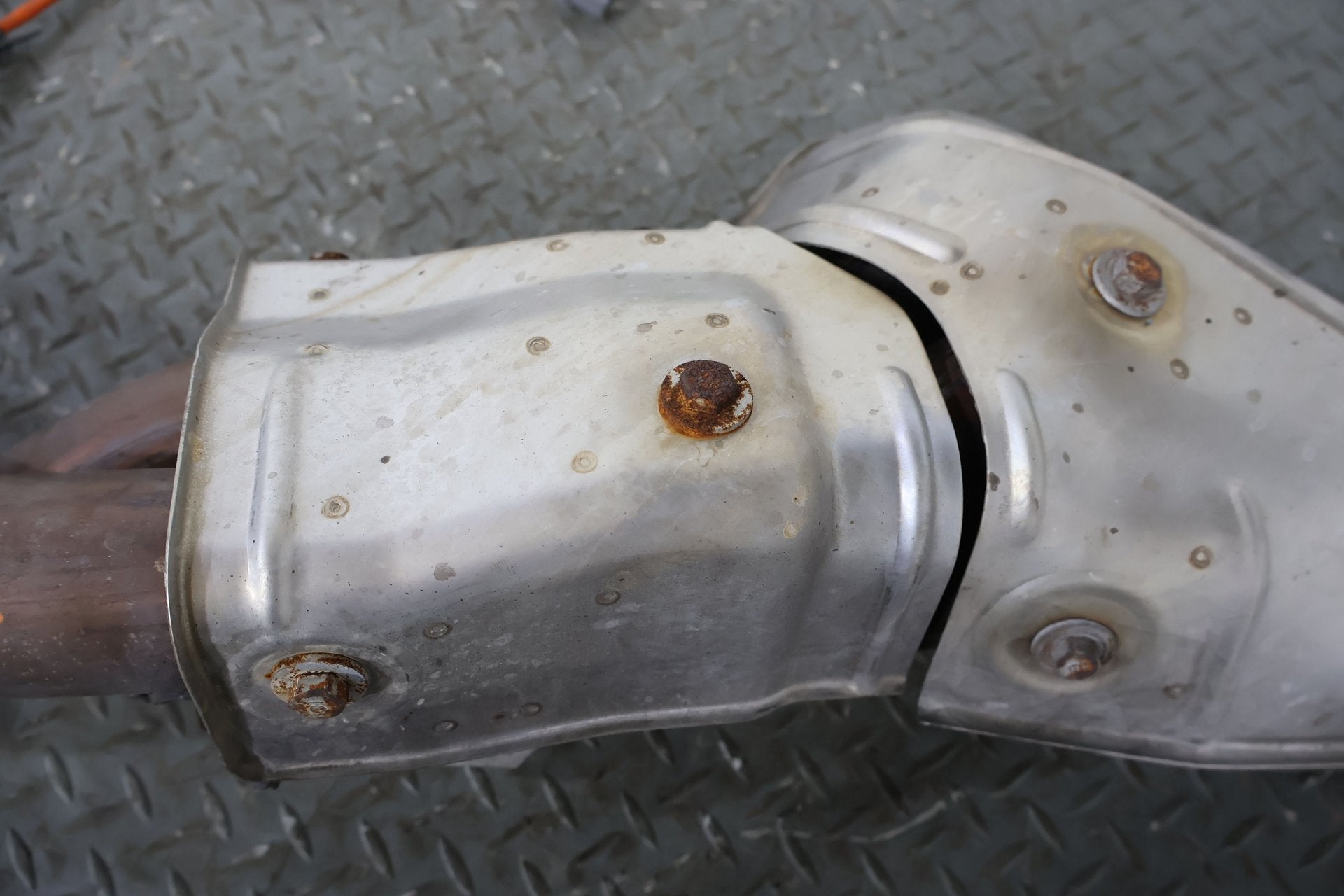 2005 Honda S2000- Exhaust Manifold
