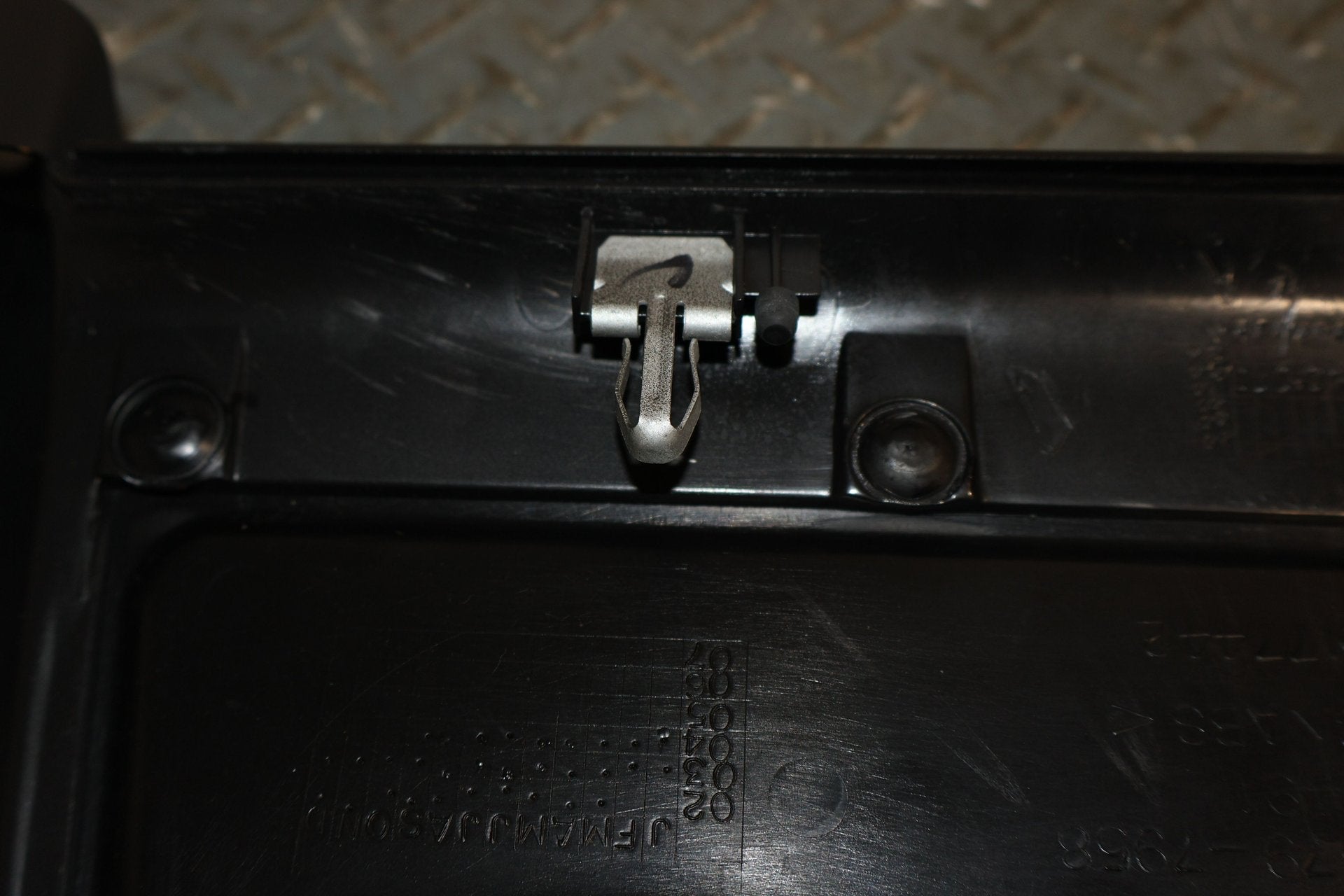 2005 Hummer H2- Dash Vent
