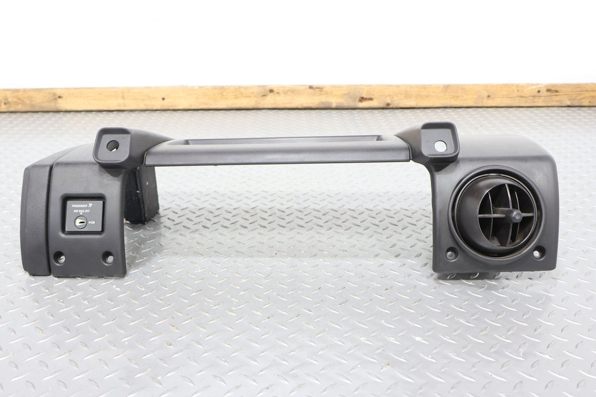 2005 Hummer H2- Dash Vent