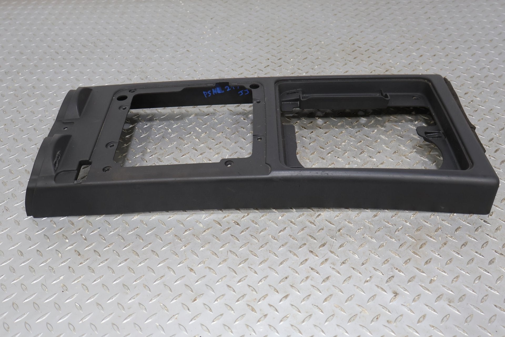 2005 Hummer H2- Front Console