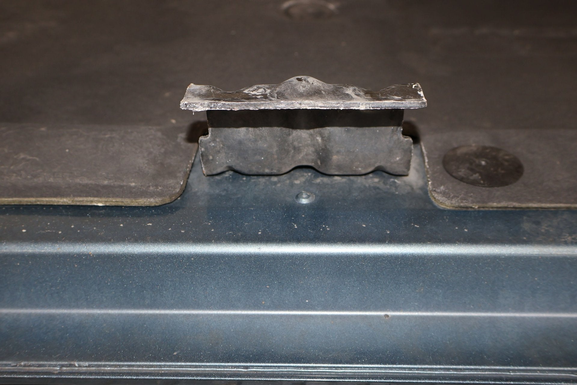 2005 Hummer H2- Hood
