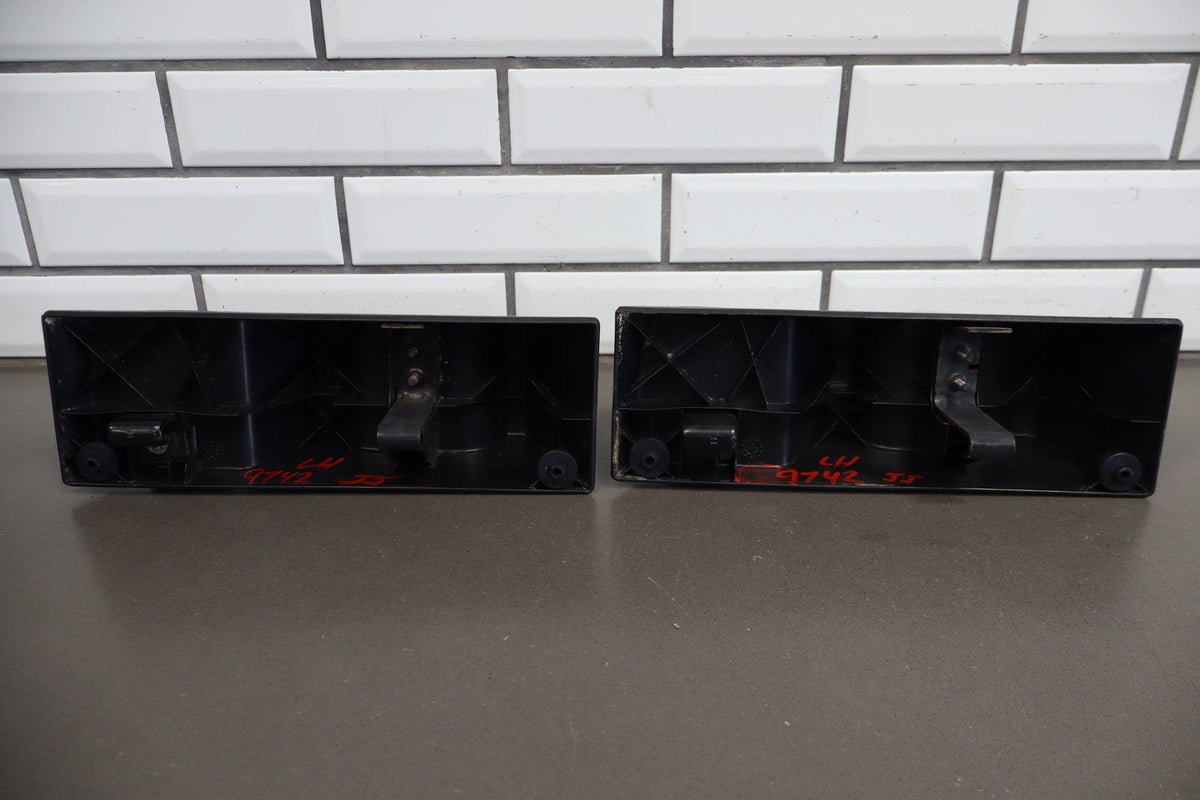 2005 Hummer H2 Luggage Rack End Caps (4)